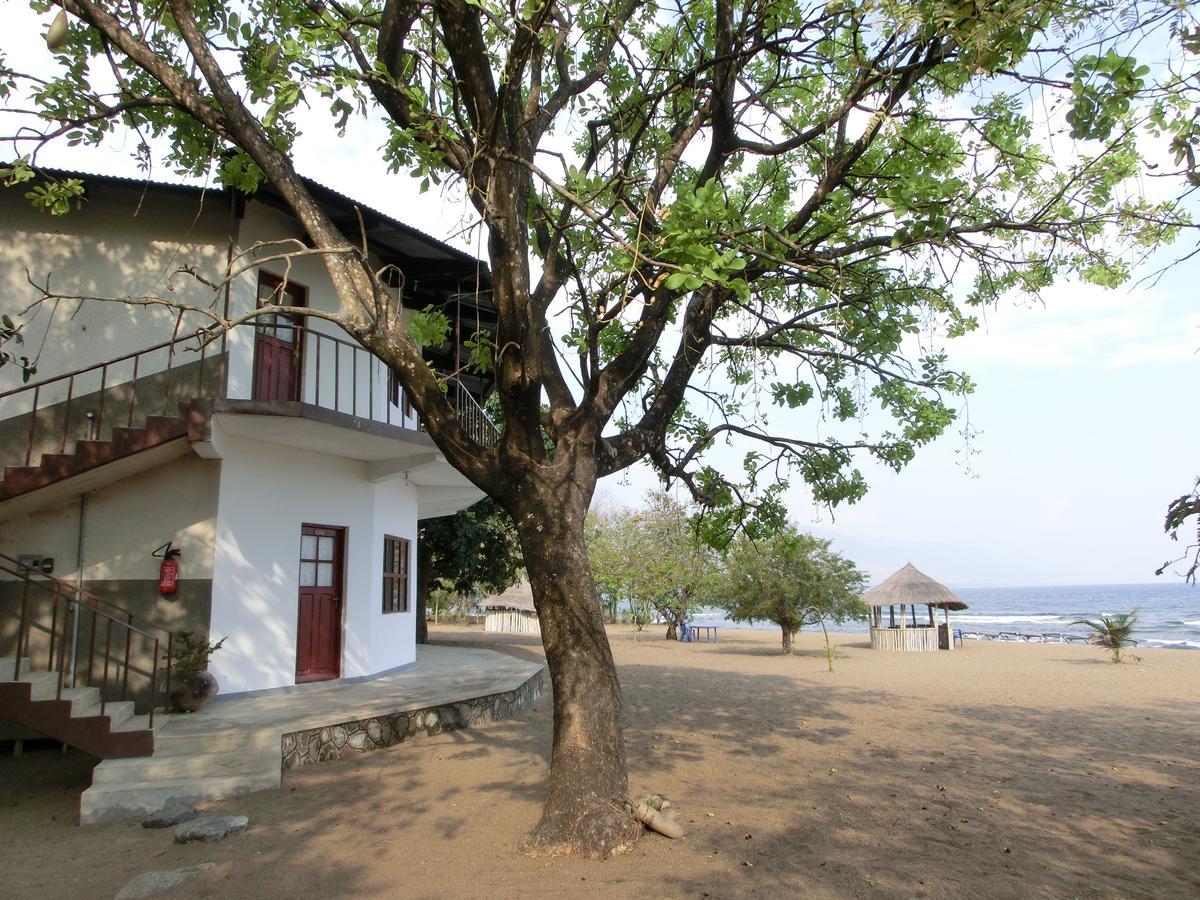 Matema Lake Shore Resort Exteriér fotografie