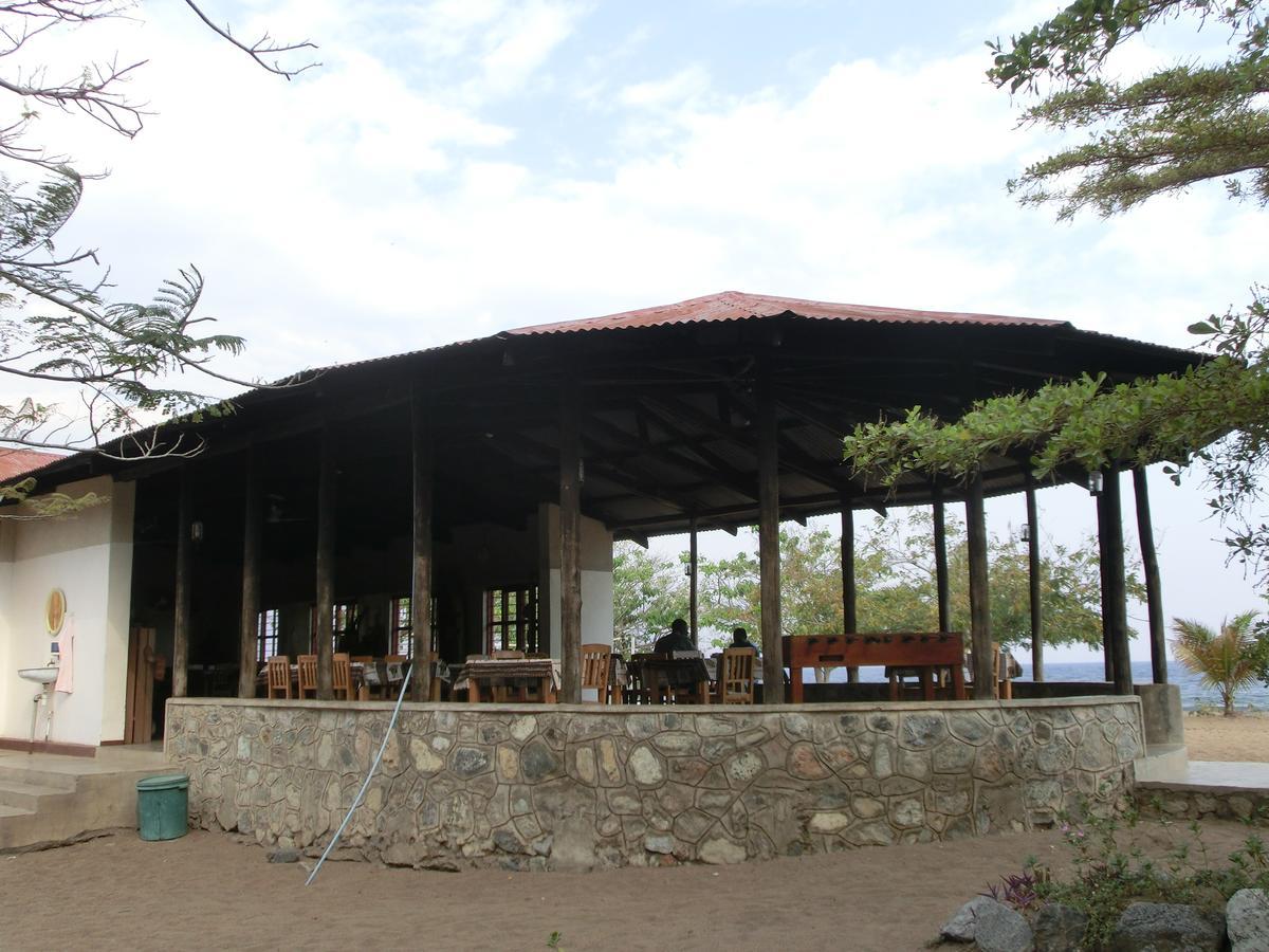 Matema Lake Shore Resort Exteriér fotografie